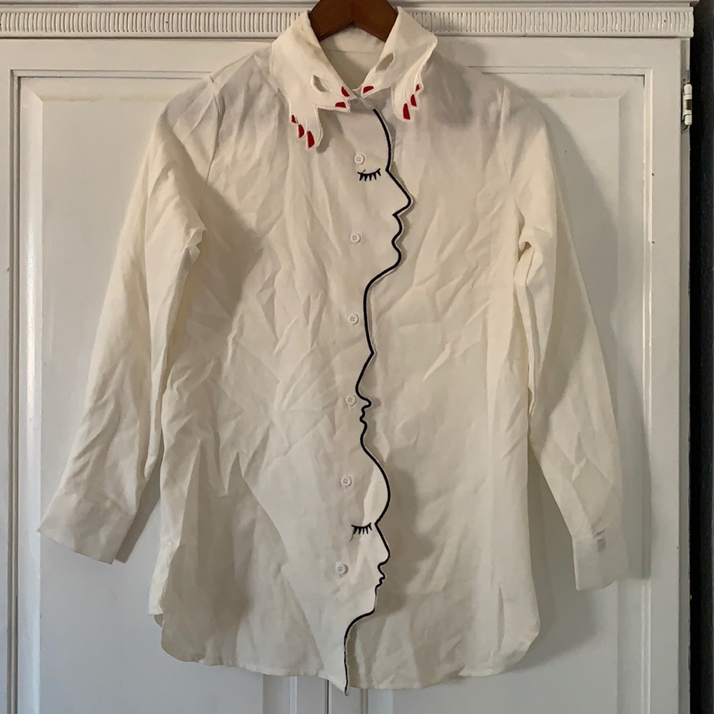 White button collar shirt